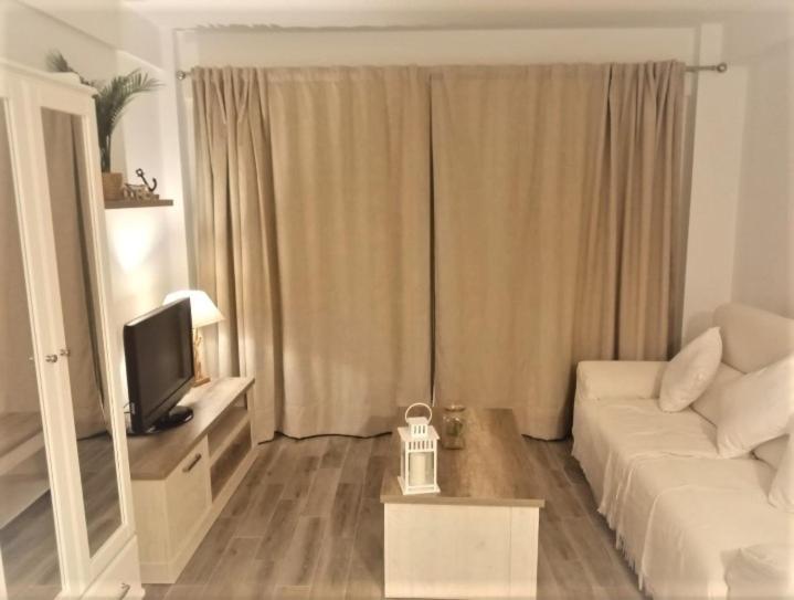 Fuengirola Playa Y Piscina Perla 2 Estudio Екстериор снимка
